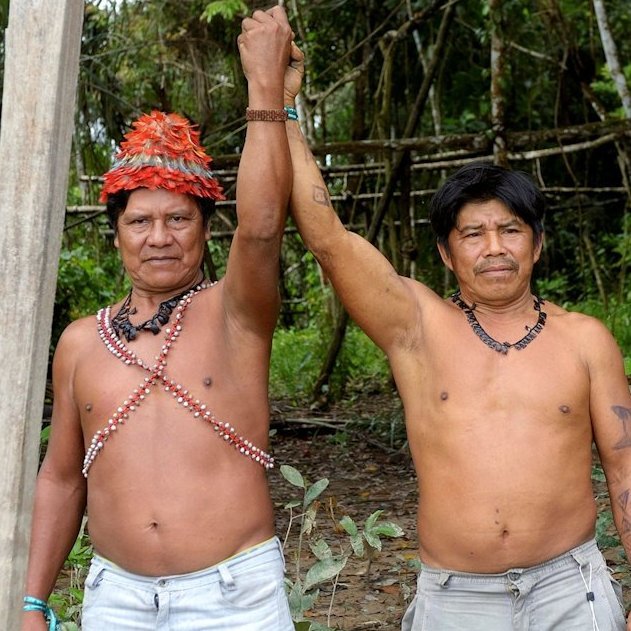 Diese Indigenen setzen sich aktiv für den Erhalt des Amazonas und ihres Zuhause ein. 